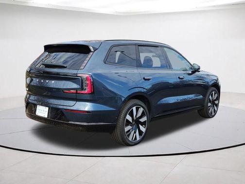 Denim Blue Metallic 2025 Volvo EX90 Twin Motor Performance Ultra