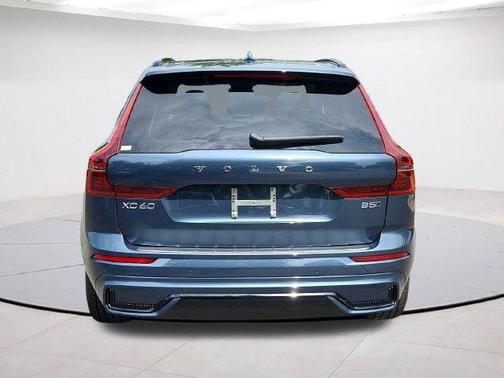 Denim Blue 2027 Volvo XC60 B5 ULTRA