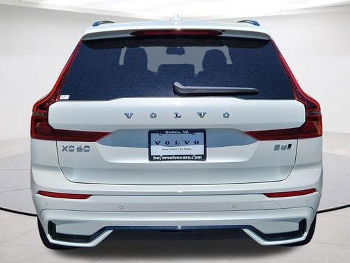 Crystal White 2026 Volvo XC60 B5 Plus