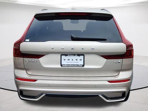 Bright 2026 Volvo XC60 Plug-In Hybrid T8 Ultra
