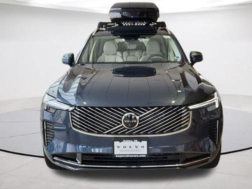 Denim Blue Metallic 2026 Volvo XC90 B6 Ultra 7-Seater