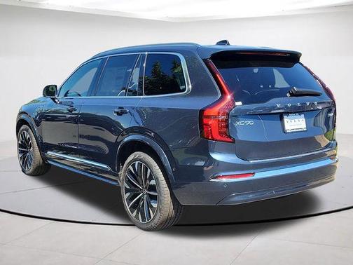 Denim Blue Metallic 2026 Volvo XC90 Plug-In Hybrid T8 Ultra 7-Seater