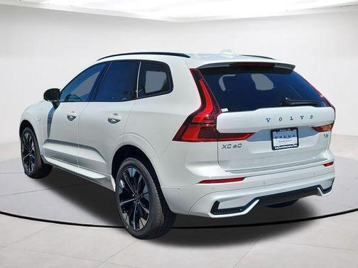 Crystal White 2026 Volvo XC60 Plug-In Hybrid T8 Plus