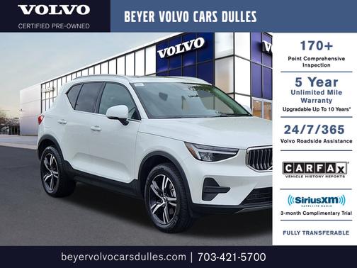 2025 Volvo XC40 B5 Core