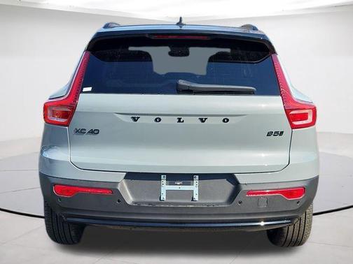 Gray Metallic 2026 Volvo XC40 B5 Ultra Black Edition