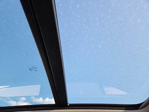 2025 Volvo XC40 Core