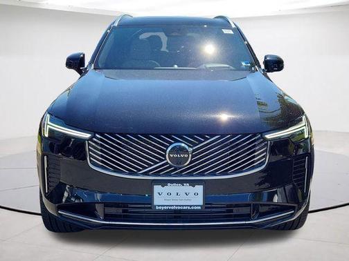 Onyx Black Metallic 2026 Volvo XC90 Plug-In Hybrid T8 Ultra 7-Seater