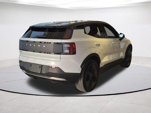 Crystal White 2026 Volvo EX30 TWIN MOTOR CROSS COUNTRY ULTRA