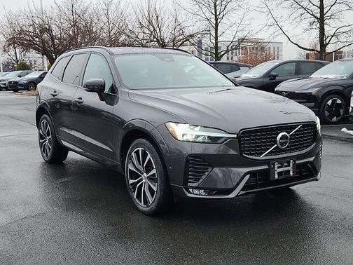 2023 Volvo XC60 Plus