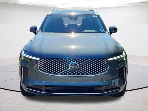 Forest Green 2027 Volvo XC90 B6 Plus 6-Seater