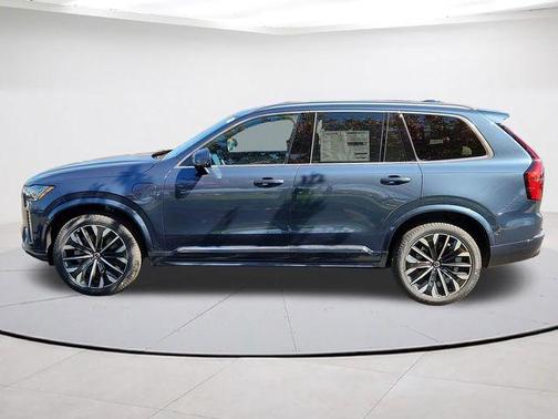 Denim Blue Metallic 2026 Volvo XC90 Plug-In Hybrid T8 Plus 7-Seater
