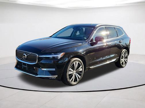 2023 Volvo XC60 B5 Plus Bright Theme