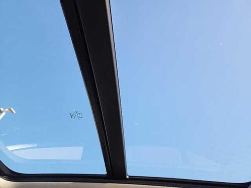 2025 Volvo XC40 Plus