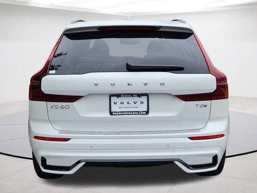 Crystal White 2026 Volvo XC60 Plug-In Hybrid T8 Core