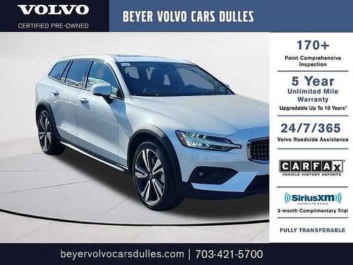 2025 Volvo V60 Cross Country Plus
