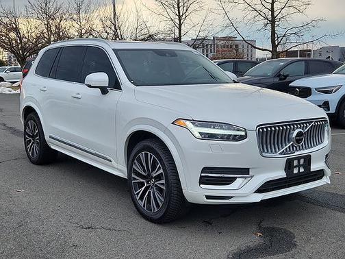 2022 Volvo XC90 T8 Inscription Expression 7 Passenger