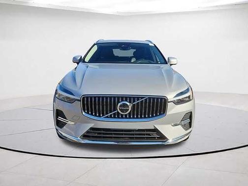 2023 Volvo XC60 Plus