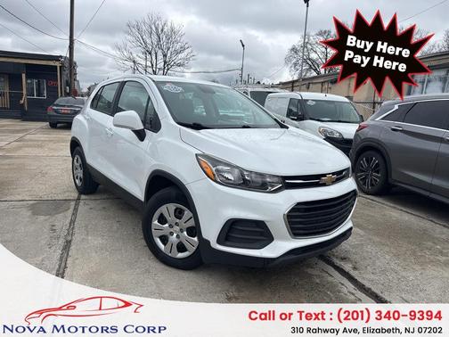 White 2018 Chevrolet Trax LS