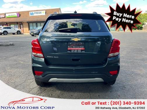 Gray 2021 Chevrolet Trax LT
