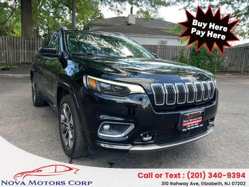 Black 2019 Jeep Cherokee Overland