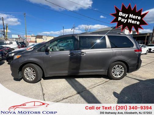 2011 Toyota Sienna XLE