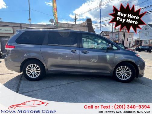 2011 Toyota Sienna XLE