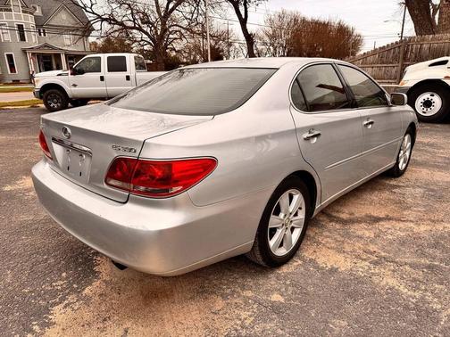 2005 Lexus ES 330 Base