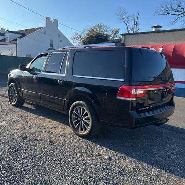 2017 Lincoln Navigator Select