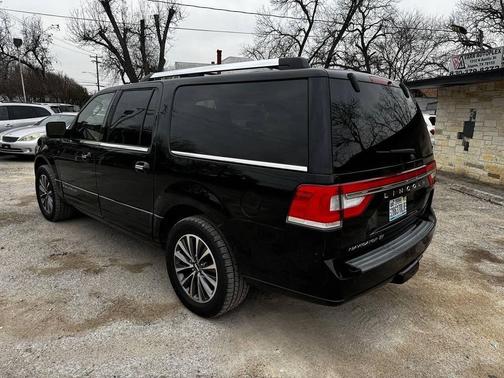 2017 Lincoln Navigator Select
