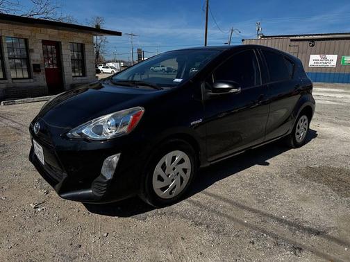 2016 Toyota Prius c Two