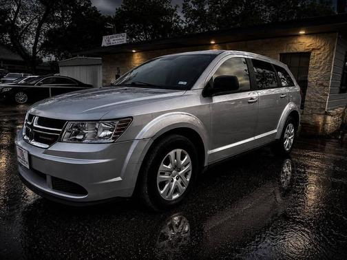 Bright Silver Metallic Clearcoat 2014 Dodge Journey American Value Pkg