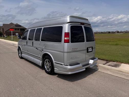 2004 GMC Savana 1500 Base