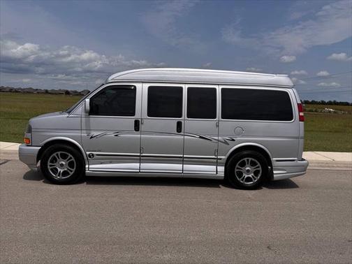 2004 GMC Savana 1500 Base