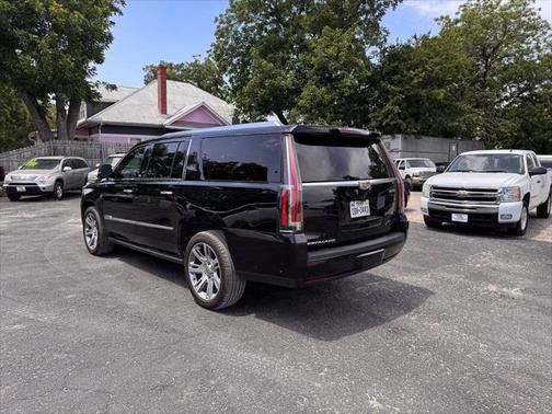 2018 Cadillac Escalade ESV Premium Luxury
