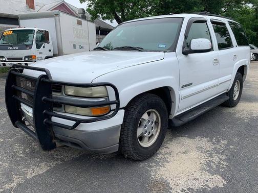 Summit White 2002 Chevrolet Tahoe LT