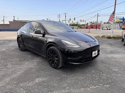 2023 Tesla Model Y Long Range Dual Motor All-Wheel Drive