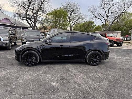 2023 Tesla Model Y Long Range Dual Motor All-Wheel Drive