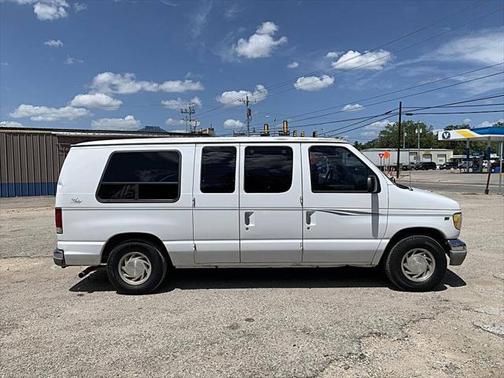 1998 Ford E150 Base