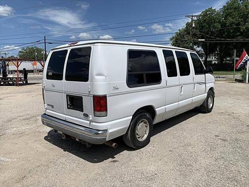 1998 Ford E150 Base