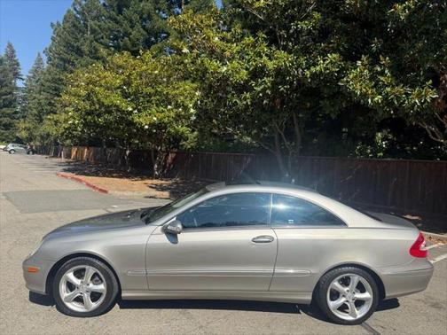 2004 Mercedes-Benz CLK-Class 320