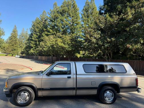 1992 Dodge Dakota S