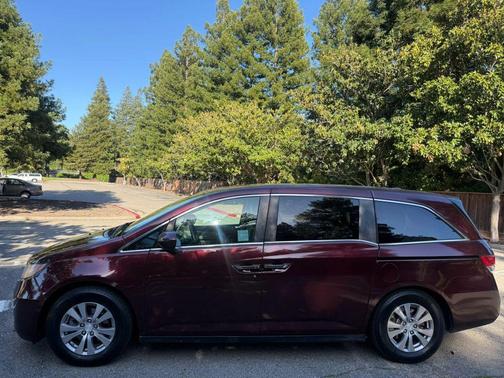 Maroon 2015 Honda Odyssey EX-L