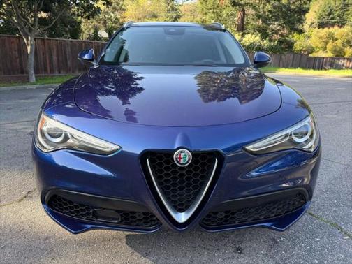 2018 Alfa Romeo Stelvio Ti Sport