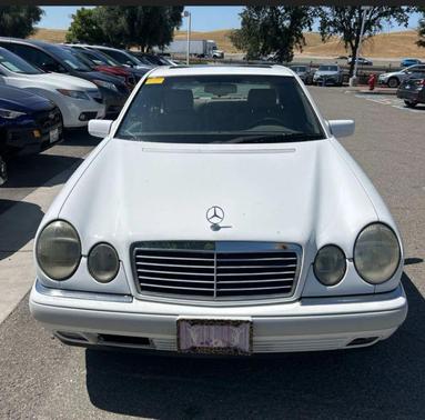 1997 Mercedes-Benz E-Class E 320 Sedan 4D