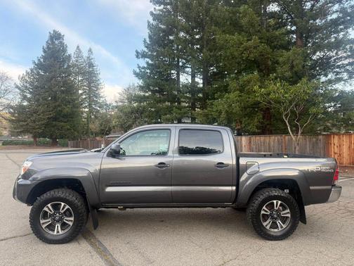 2015 Toyota Tacoma Base