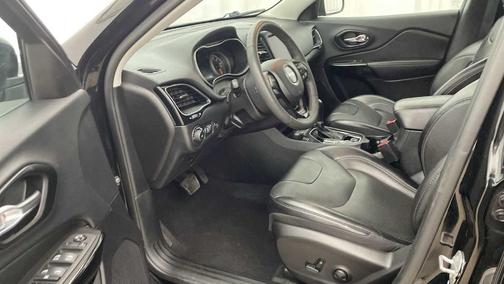 2023 Jeep Cherokee Altitude Lux