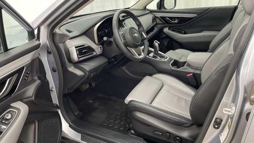 Ice Silver Metallic 2025 Subaru Outback Limited