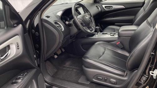 2019 Nissan Pathfinder SL