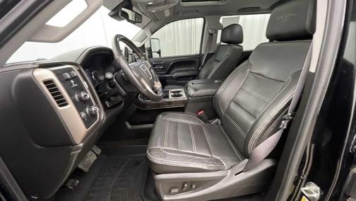 Black 2015 GMC Sierra 2500 Denali