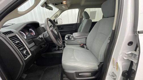 Bright White Clearcoat 2018 RAM 2500 Tradesman